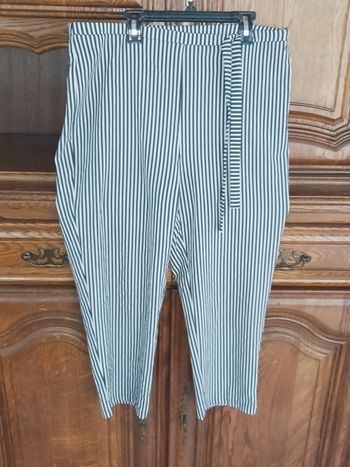 Pantacourt taille 42/xl