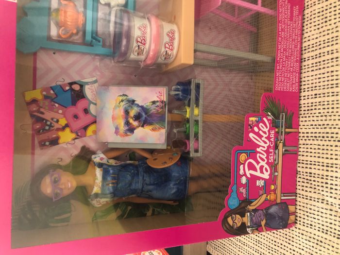 Coffret BARBIE Artistique neuf - photo numéro 2