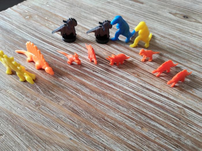 Lot de 12 petits dinosaures