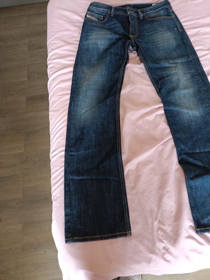 Jean Diesel taille 31 34 neuf jamais porté - photo numéro 2