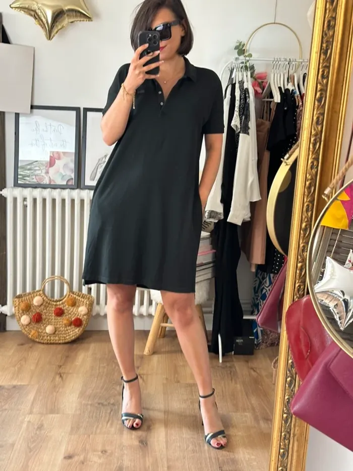 Robe polo Lacoste noire taille 36 - photo numéro 3