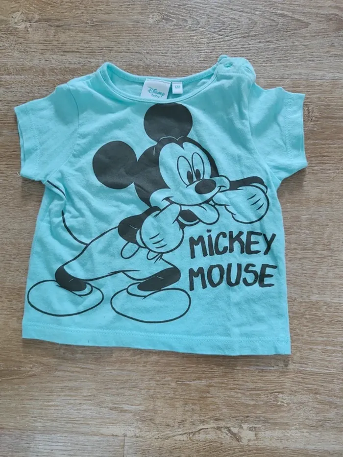 Lot T shirt et salopette - photo numéro 2