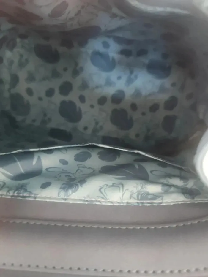 Sac loungefly stitch - photo numéro 9