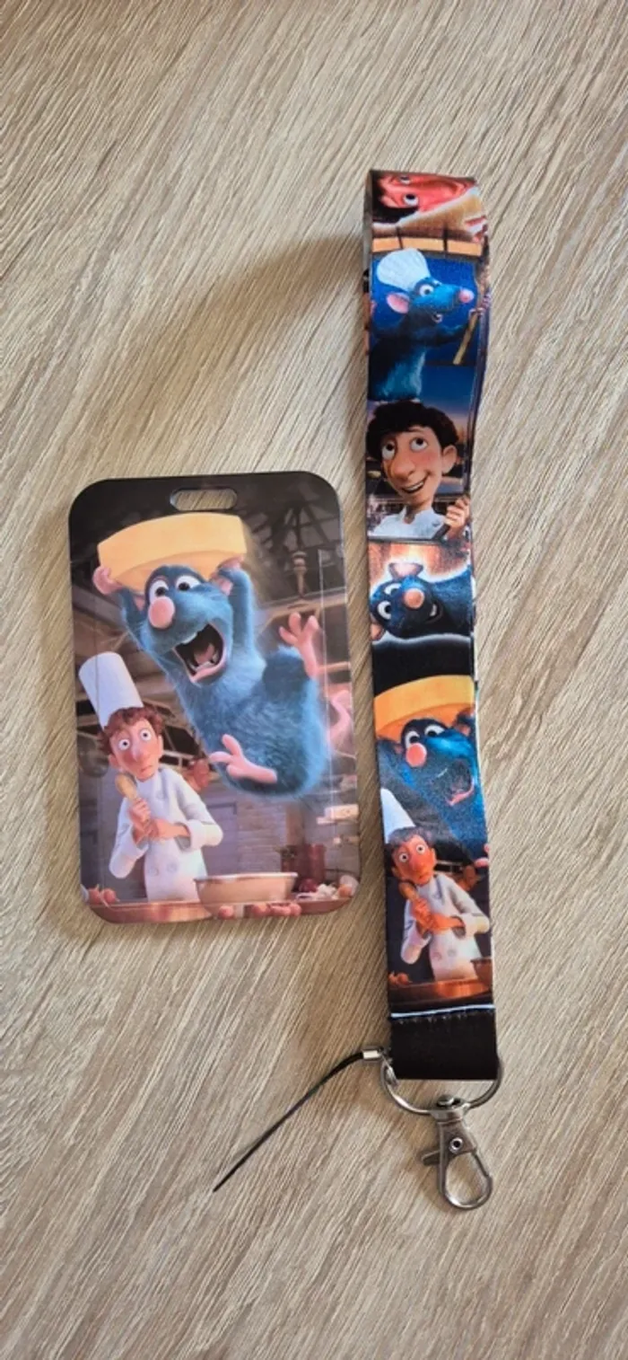 Porte carte d'identité Ratatouille 🐀 avec lanière fantaisie.