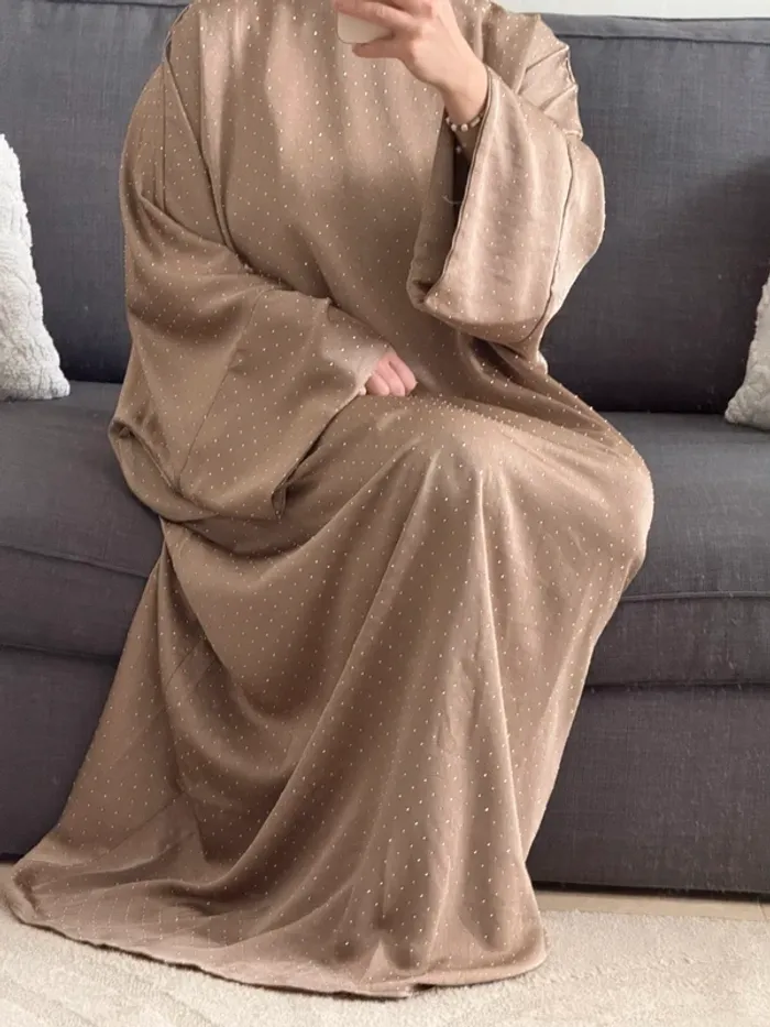 Abaya taupe - photo numéro 3