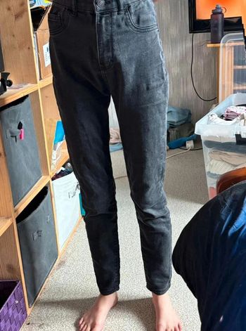Jeans  taille  34  marque pull  &  bear