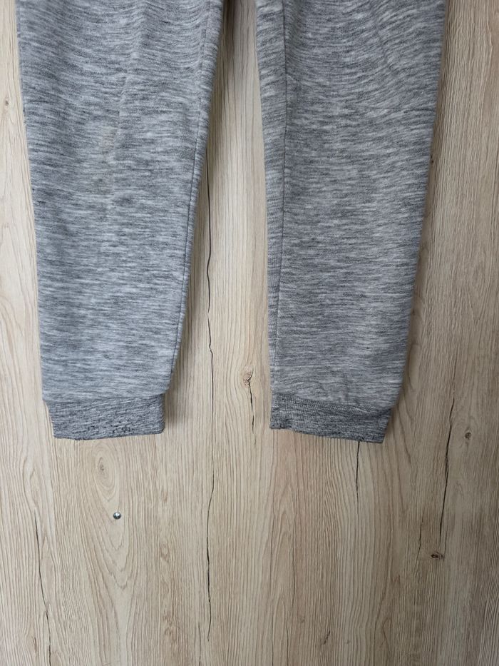 BAS DE JOGGING GARÇON GRIS CHINÉ 8ANS KIABI - photo numéro 2