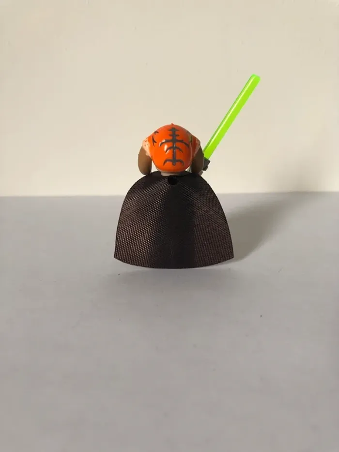 Figurine type lego Jedi Saessee Tin . Star Wars - photo numéro 3
