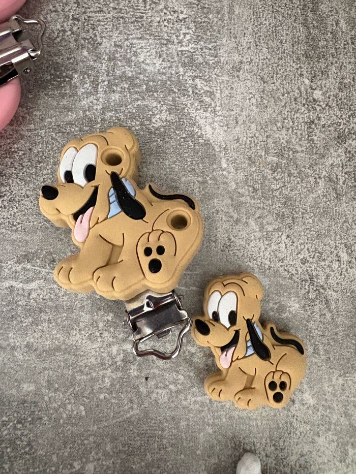 Clips+sa perle pluto