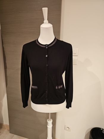 gilet noir femme élégant liseré paillettes taille s