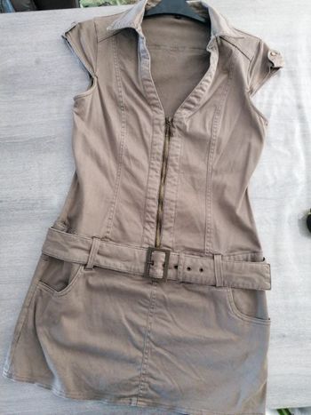 Robe kaki taille 42