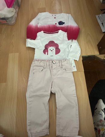 Très bel ensemble fille 12 mois