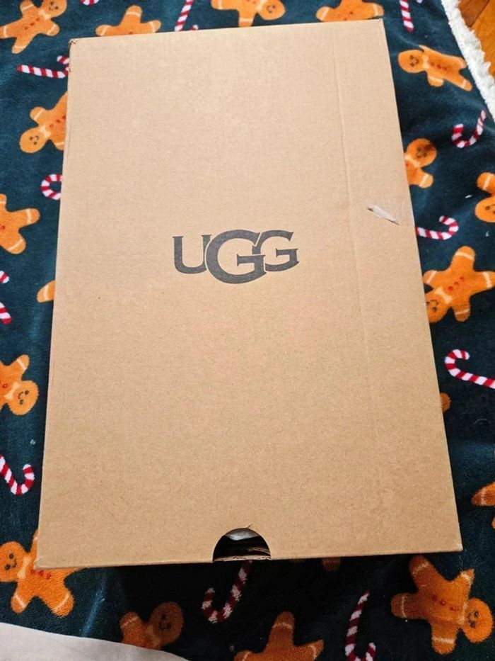 Ugg w tazz Taille 38 couleur sable - photo numéro 2