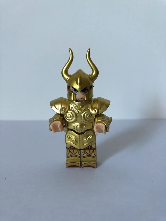 Figurine type lego Chevalier du Capricorne. Les chevaliers du zodiaque. Saint Seiya