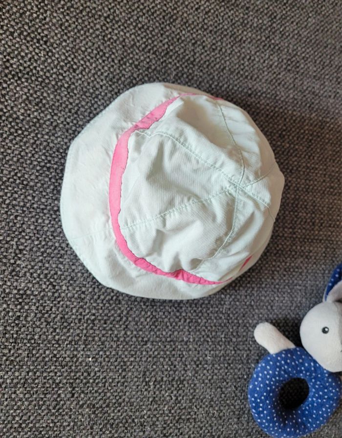 Chapeau anti UV fille taille 6-12 mois - photo numéro 2