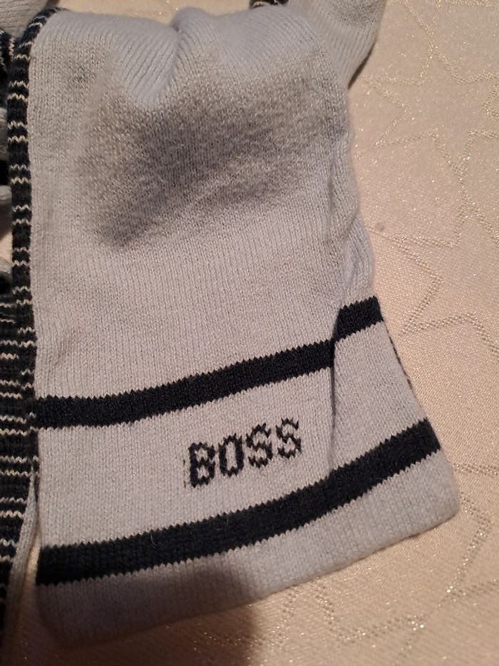 Bonnet et écharpe intégrée 6 mois - photo numéro 3