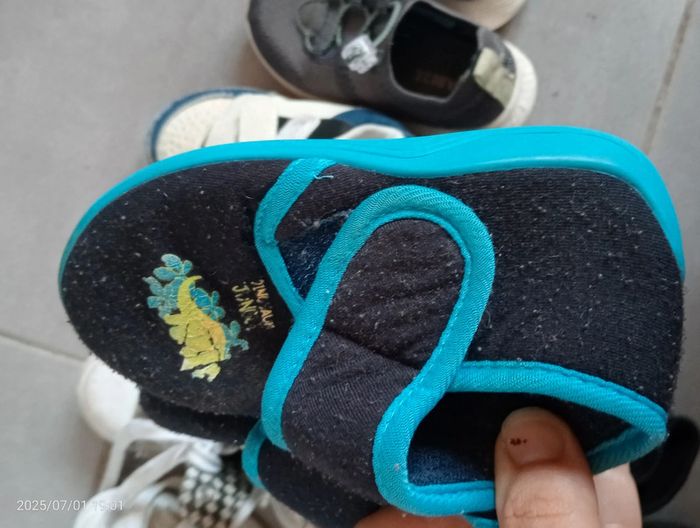 Lot de chaussures garçon 24 - photo numéro 6
