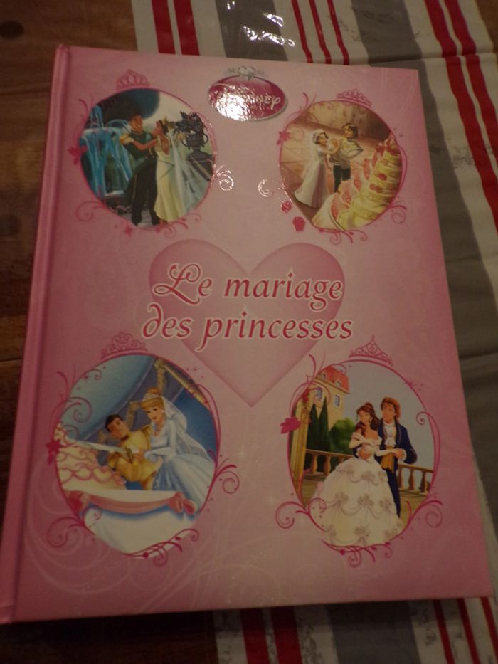 Livre Disney princesses le mariage des princesses
