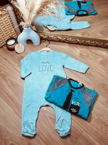 Taille 9 mois lot de 2 pyjamas velours garçon Kiabi bleu turquoise menthe * love * 💙