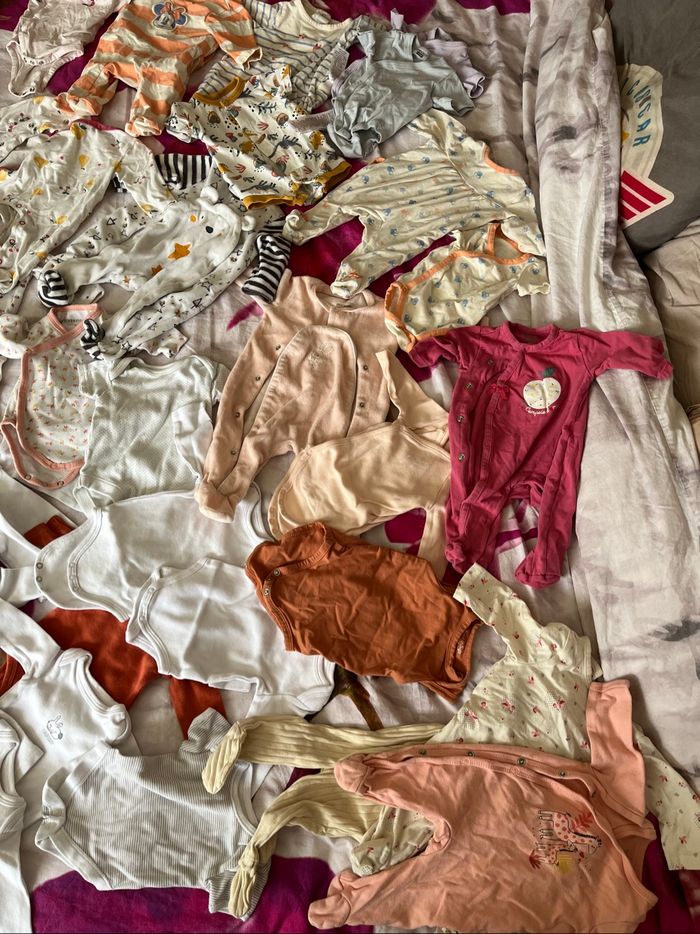 Lots vêtements bébé fille 1 mois - photo numéro 3