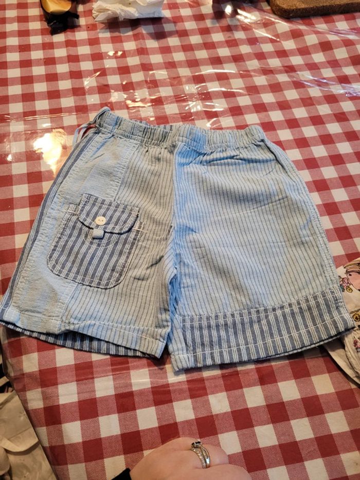 Short 9 mois