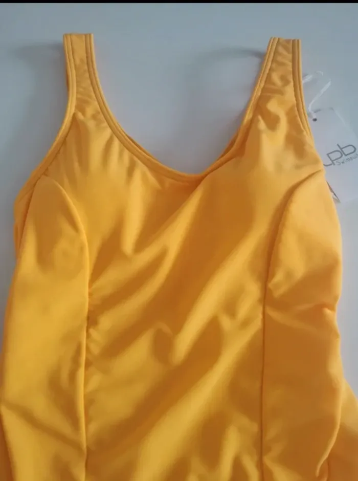 Maillot de bain 1 pièce marque LpB taille 2 correspondant à un 38 neuf création Française - photo numéro 2