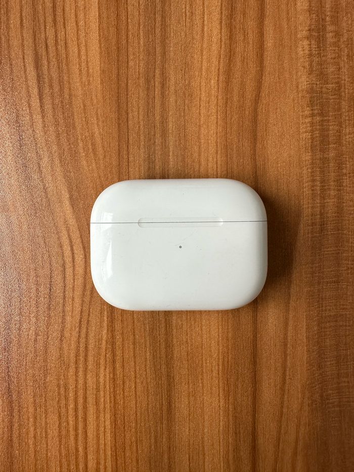elfbar nachfüll pod läuft aus J'ai créé un support imprimable en 3D gratuit pour faciliter la recharge  des AirPods Pro. : r/airpods main image 0