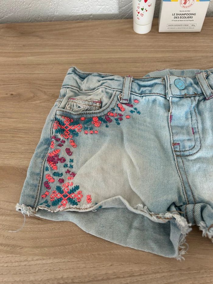 👖 Joli short en jean fleuri Denim Co. 👖 - photo numéro 3