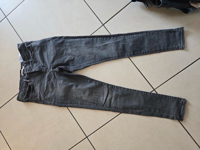 Levis 310 shaping super skinny