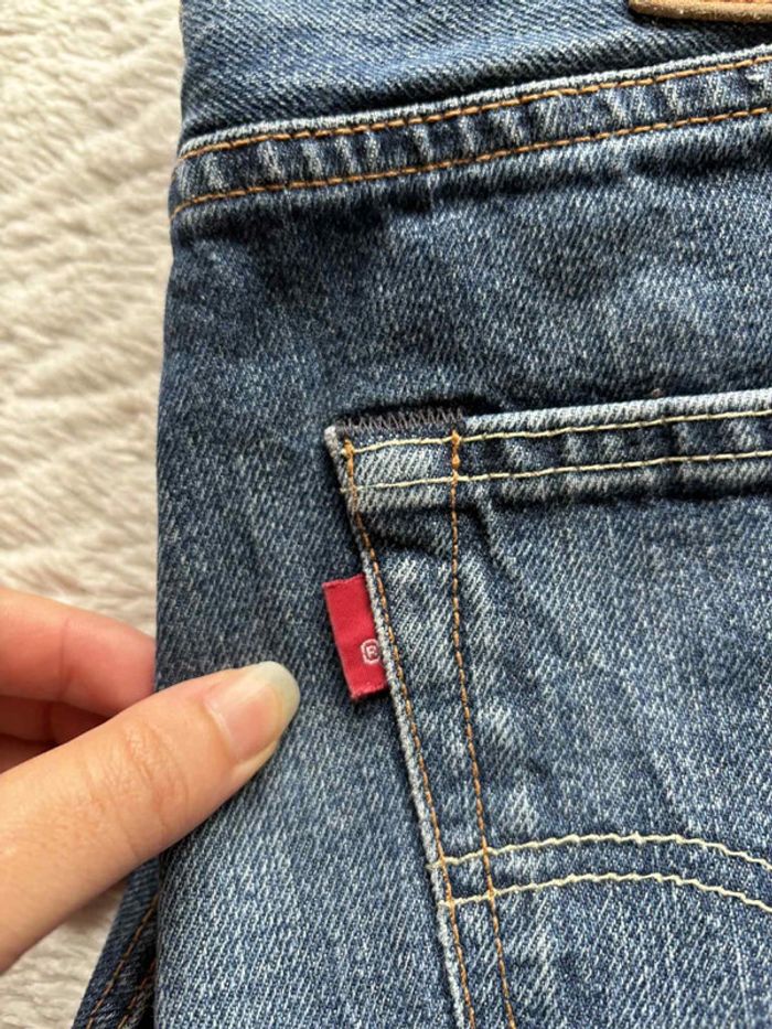 Jean Levi’s 501 bleu coupe straight droite fuselé taille M/40 W40 L32 - photo numéro 3