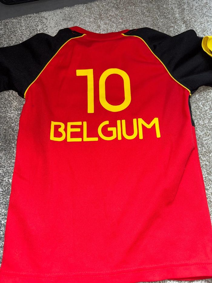 Tshirt belgium taille 122-128 bonne etat - photo numéro 3