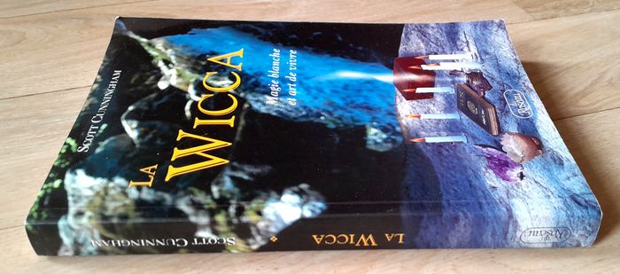 Scott Cunningham - La Wicca Magie blanche et art de vivre (religion et spiritualité) - photo numéro 2