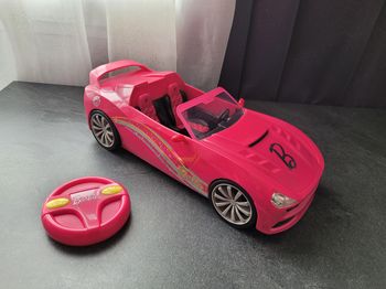 Voiture cabriolet Barbie Mattel  rose fuchsia - fonctionne (mais sans télécommande)