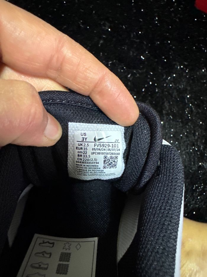 Baskets Nike Full Force LO Eur 35 - photo numéro 7