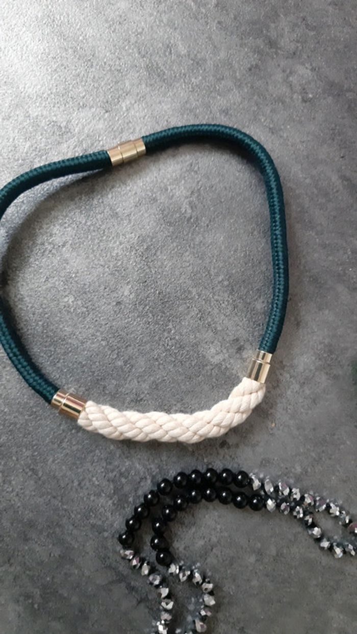 Lot de 4 colliers fantaisies femme - photo numéro 3