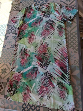 Robe fluide courte L vert et rouge