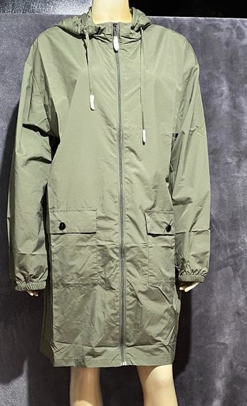 Veste tissu imperméable kaki avec capuche  plusieurs taille camaïeu taille xl