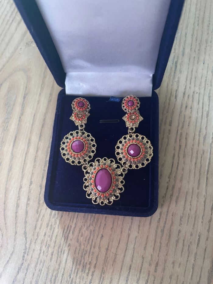 Parure collier et boucle d’oreille