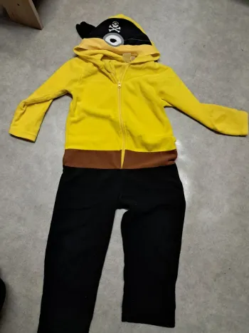 pyjama combinaison garcon 3 ans minions