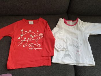 Lot de 2 pulls fins ,  t-shirts à manches longues fille 1 an