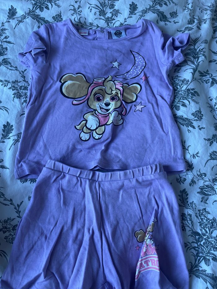 Lots pyjamas 5 ans - photo numéro 8