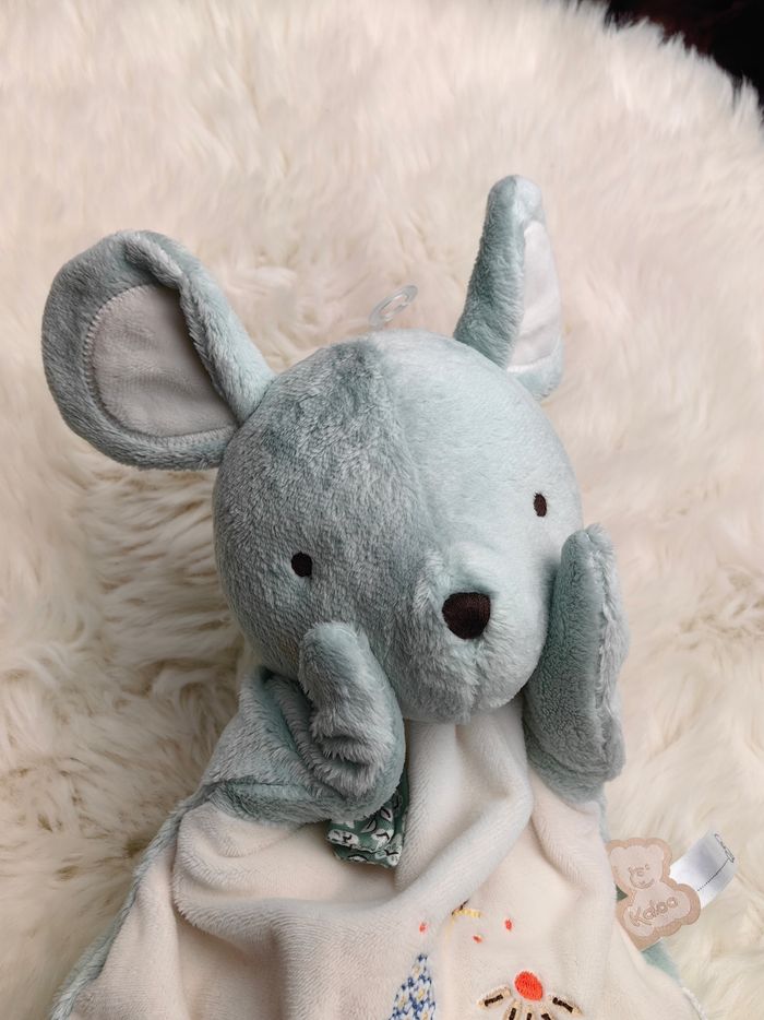 Doudou peluche marionnette souris verte Kaloo K210003 - photo numéro 6