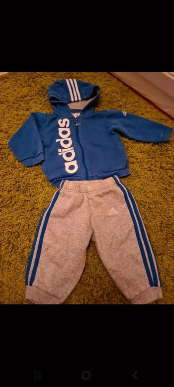 Ensemble jogging adidas