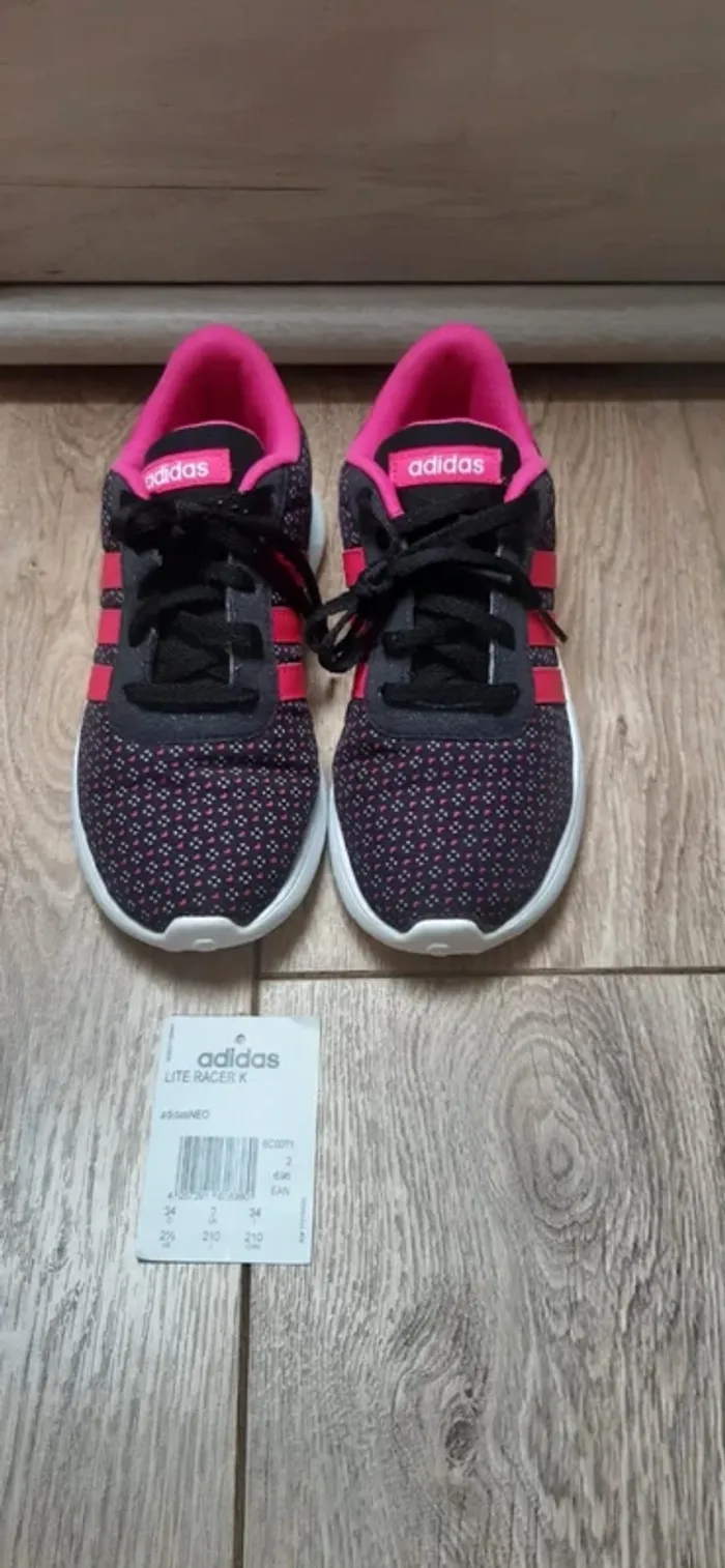 Chaussures baskets adidas lite racer K pointure 34 en excellent état - photo numéro 2
