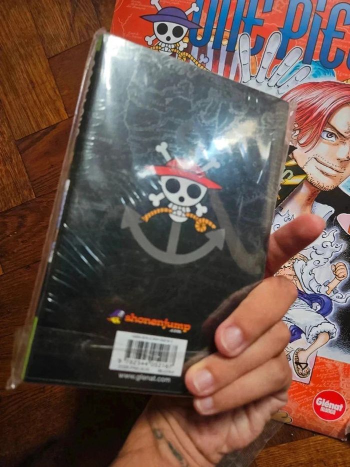 Gros lot Onepiece + la nuit Onepiece 2023 et 2024 - photo numéro 9
