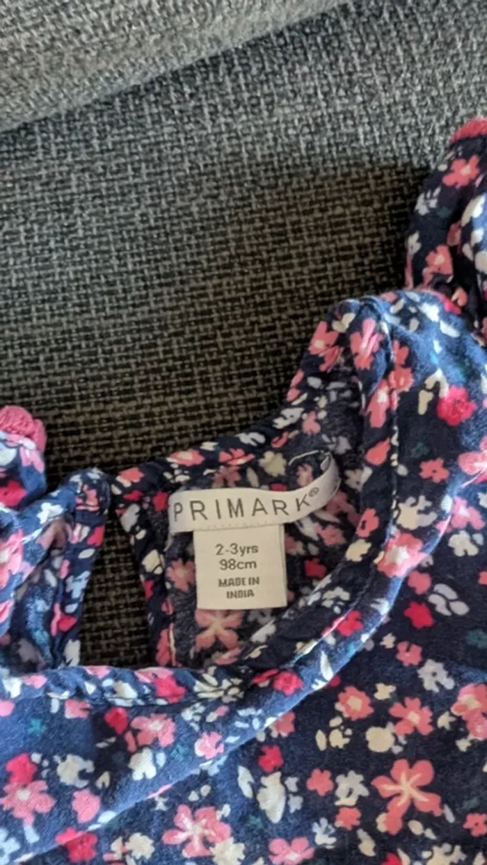 Jolie blouse fleurie - photo numéro 2