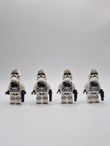 Figurines type lego 4 clones de la 212ème star wars