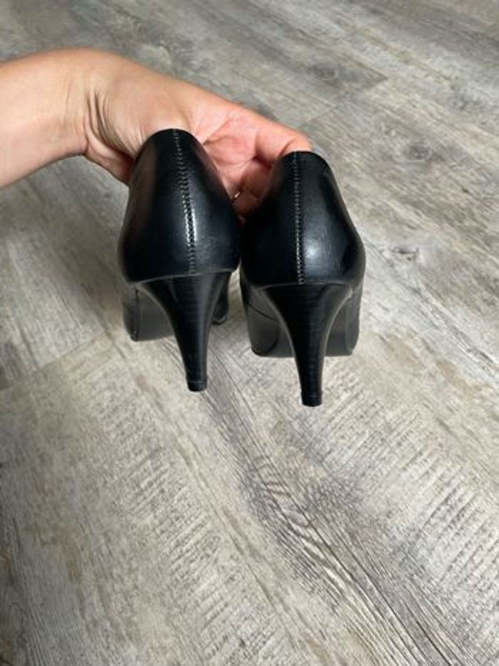 Escarpins en cuir noir - photo numéro 3