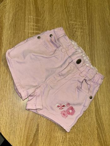 Short rose clair fille h&m excellent état 24 mois