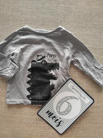 Haut manches longues 6 mois / 63-69 cm